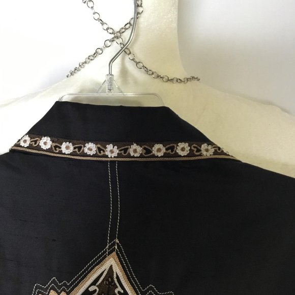 A La Carte Silk Embroidered Button Jacket Blouse - Picture 8 of 8